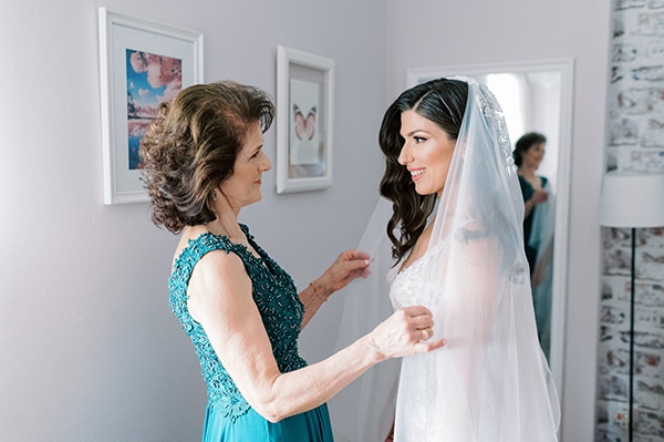 summer-wedding-athens-beautiful-florals_05x