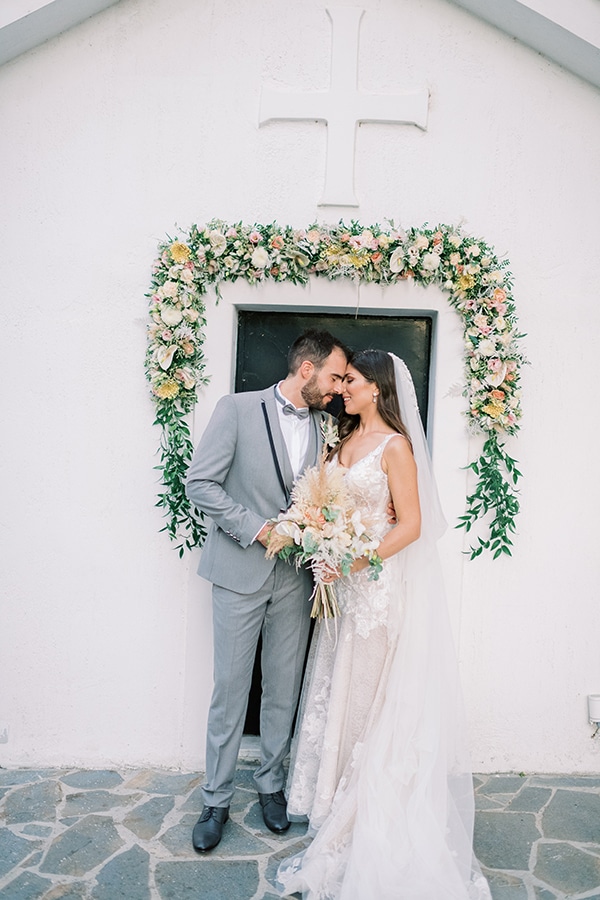 summer-wedding-athens-beautiful-florals_24x