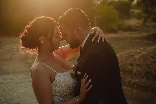 summer-wedding-village-cyprus-romantic-details_03