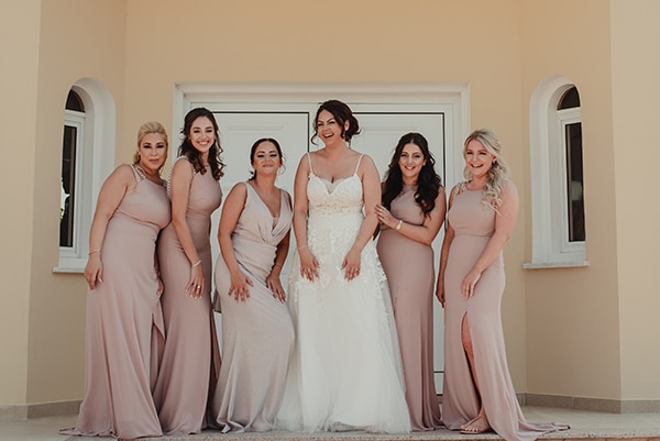 summer-wedding-village-cyprus-romantic-details_09