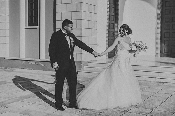 summer-wedding-village-cyprus-romantic-details_21x