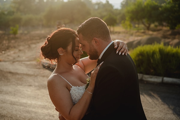 summer-wedding-village-cyprus-romantic-details_34