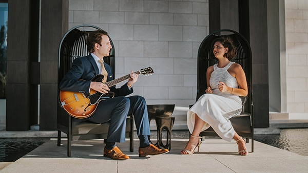 unique-wedding-entertainment-vintage-flair_01