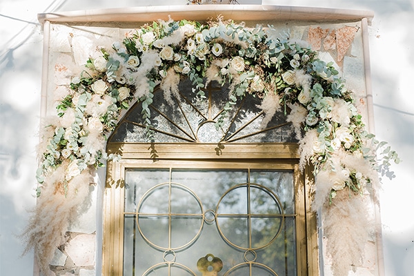 Στολισμός Εισόδου Εκκλησίας