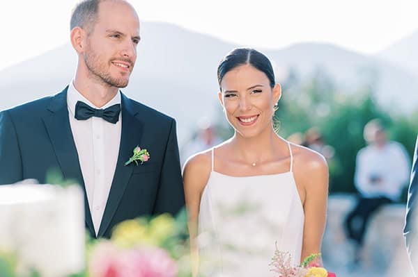 beautiful-fall-wedding-baptism-vivid-colors_01x