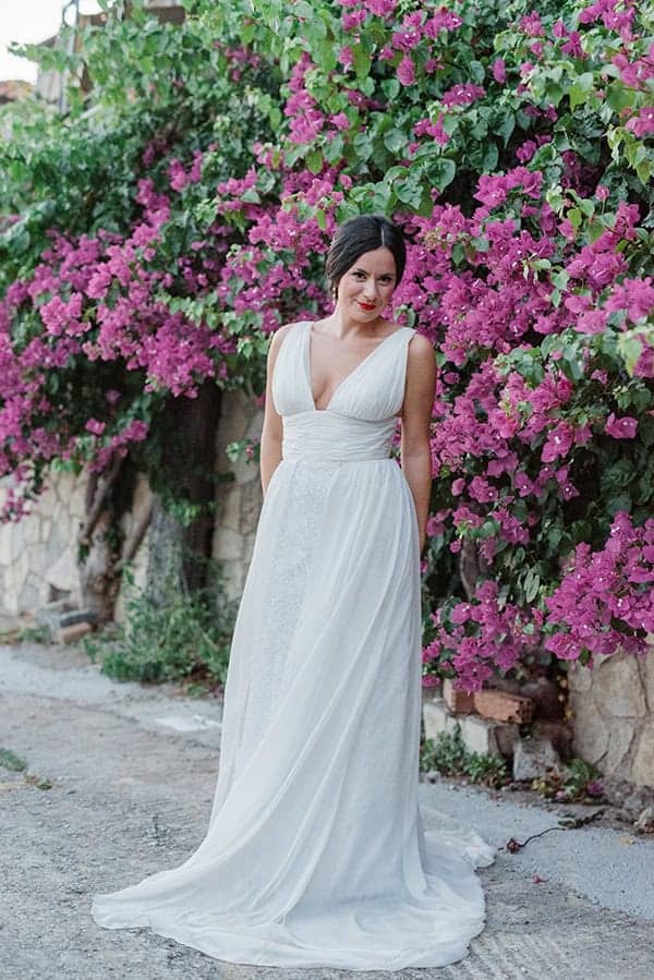 beautiful-summer-wedding-patra-romantic-atmosphere_04