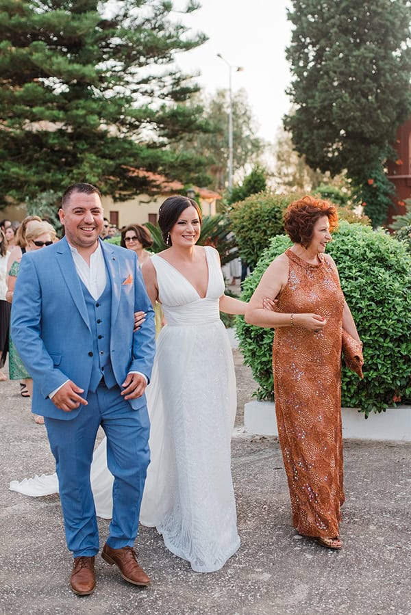 beautiful-summer-wedding-patra-romantic-atmosphere_11