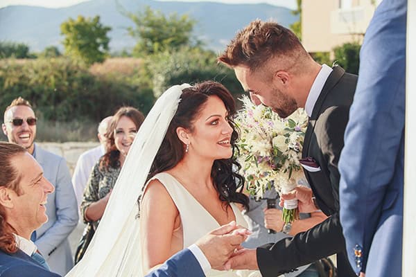 bohemian-fall-wedding-xanthi-white-purple-hues_14