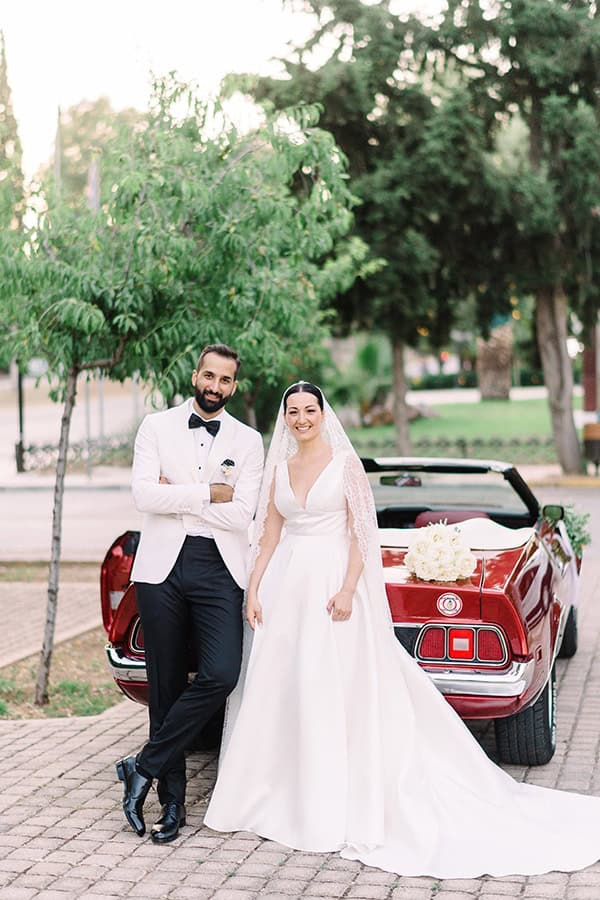 romantic-summer-wedding-athens-white-colours_23x