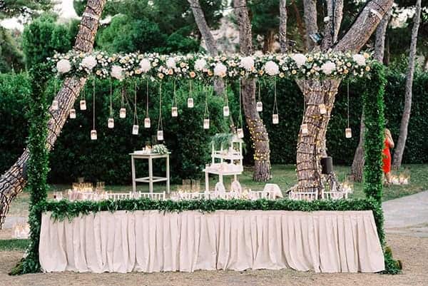 romantic-summer-wedding-athens-white-colours_28