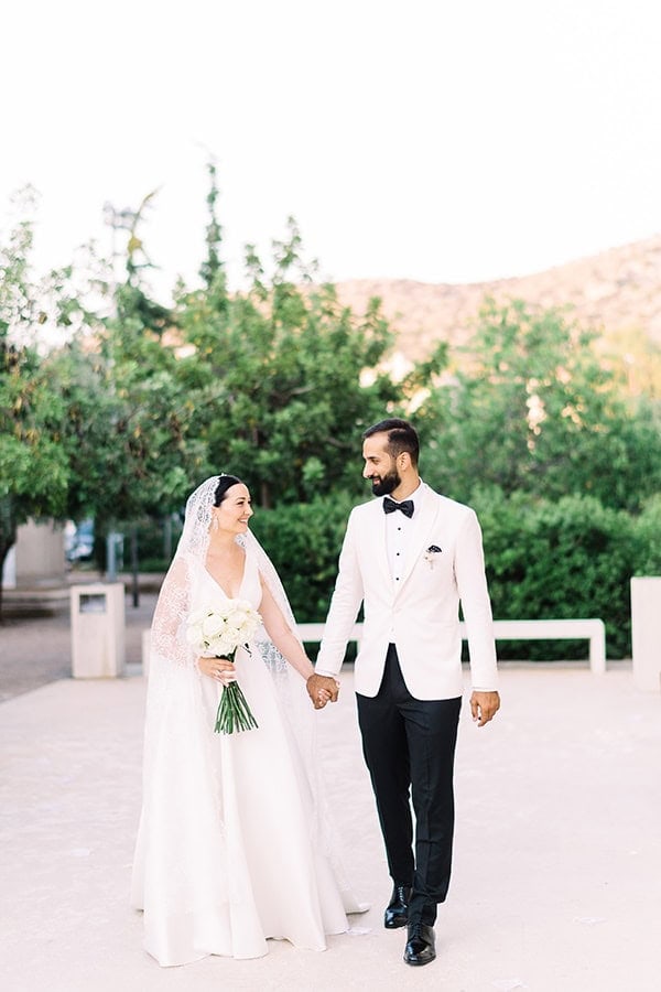 romantic-summer-wedding-athens-white-colours_33x