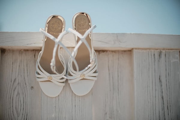 romantic-summer-wedding-naxos-bohemian-details_04