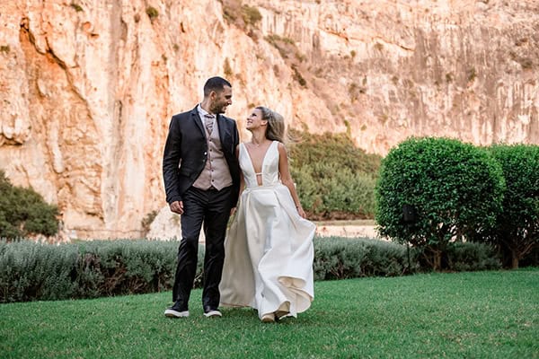 stunning-summer-wedding-athens-gold-coral-details_01
