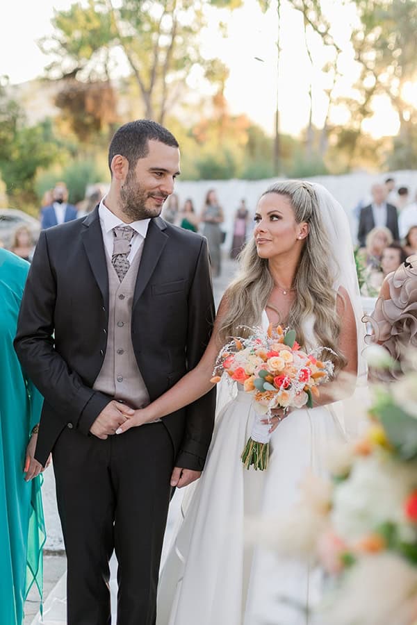 stunning-summer-wedding-athens-gold-coral-details_10