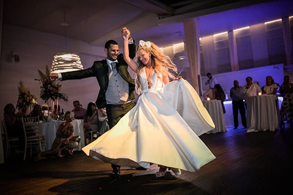 stunning-summer-wedding-athens-gold-coral-details_27