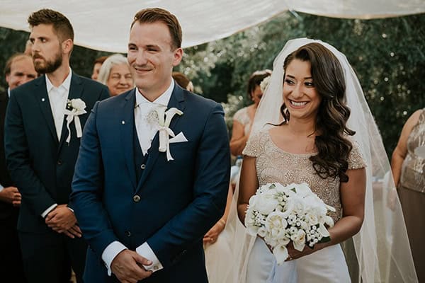 summer-traditional-wedding-crete-peonies-kalles_01