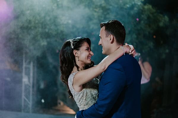 summer-traditional-wedding-crete-peonies-kalles_23