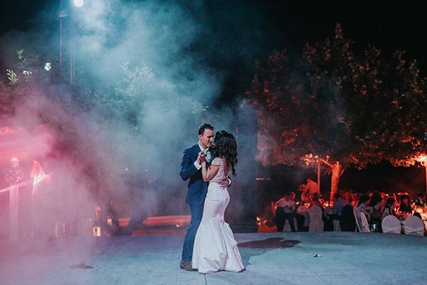 summer-traditional-wedding-crete-peonies-kalles_26