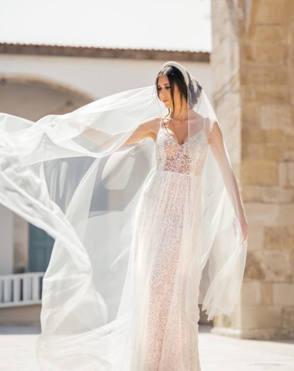 unique-wedding-dresses-impressive-bridal-look_01