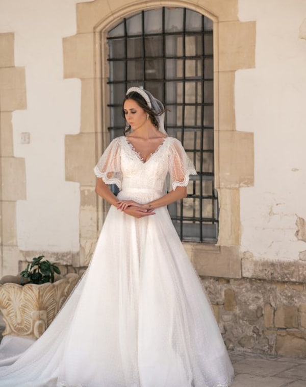 unique-wedding-dresses-impressive-bridal-look_01x