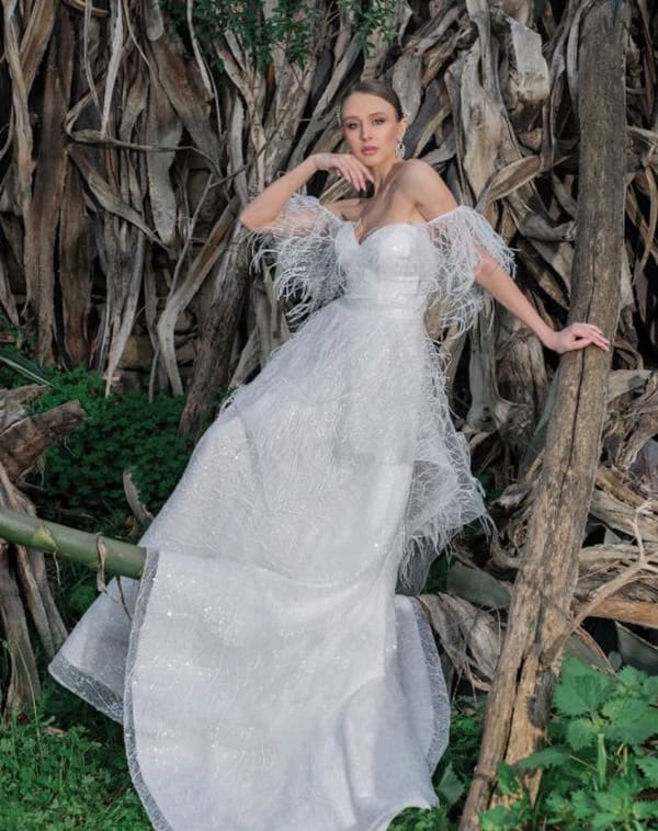 unique-wedding-dresses-impressive-bridal-look_06