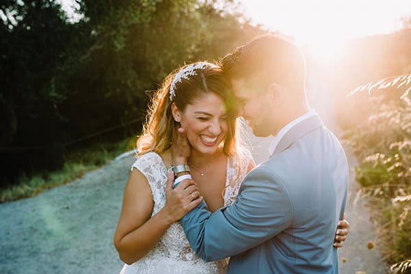 amazing-summer-wedding-parga-hues-white-purple_01