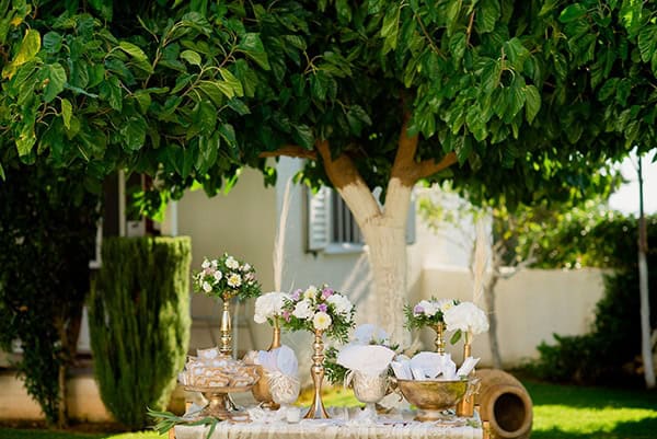 amazing-summer-wedding-parga-hues-white-purple_11