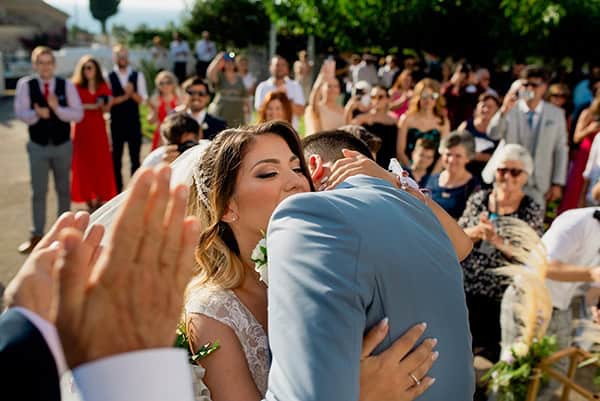 amazing-summer-wedding-parga-hues-white-purple_13