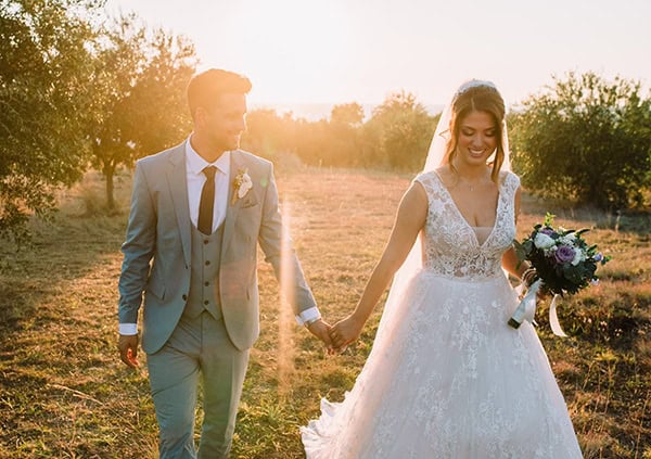 amazing-summer-wedding-parga-hues-white-purple_17