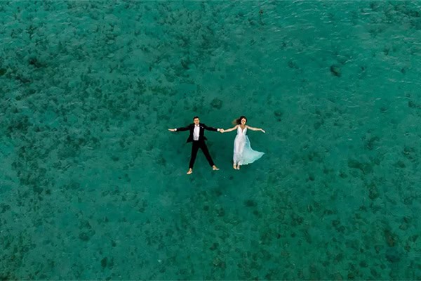 Υπέροχο βίντεο φθινοπωρινού γάμου στη Φθιώτιδα με την πιο ρομαντική διάθεση