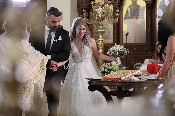 beautiful-fall-wedding-nicosia-romantic-atmosphere-all-white_09