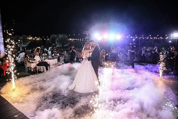 beautiful-fall-wedding-nicosia-romantic-atmosphere-all-white_11