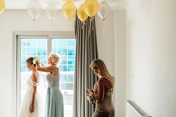 beautiful-fall-wedding-white-roses-Ayia-Napa_03x