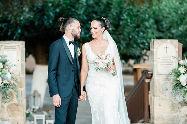 romantic-summer-wedding-athens-beautiful-nude-tones_29x