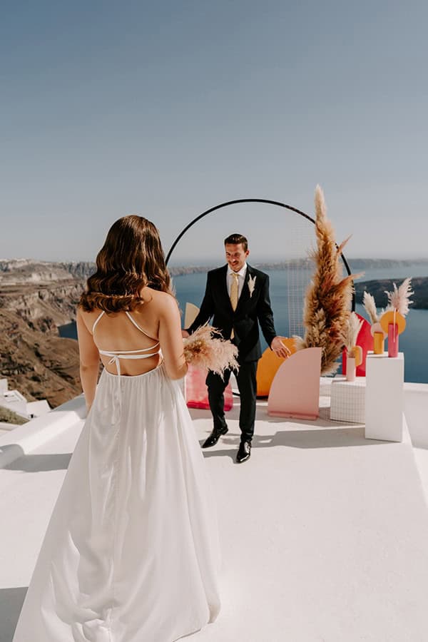 utterly-romantic-elopement-santorini-island-montern-details_07x