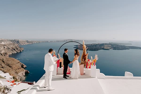 utterly-romantic-elopement-santorini-island-montern-details_09