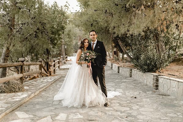 autumn-wedding-larnaca-white-coral-colors_01