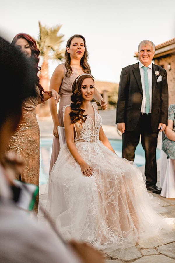 autumn-wedding-larnaca-white-coral-colors_14