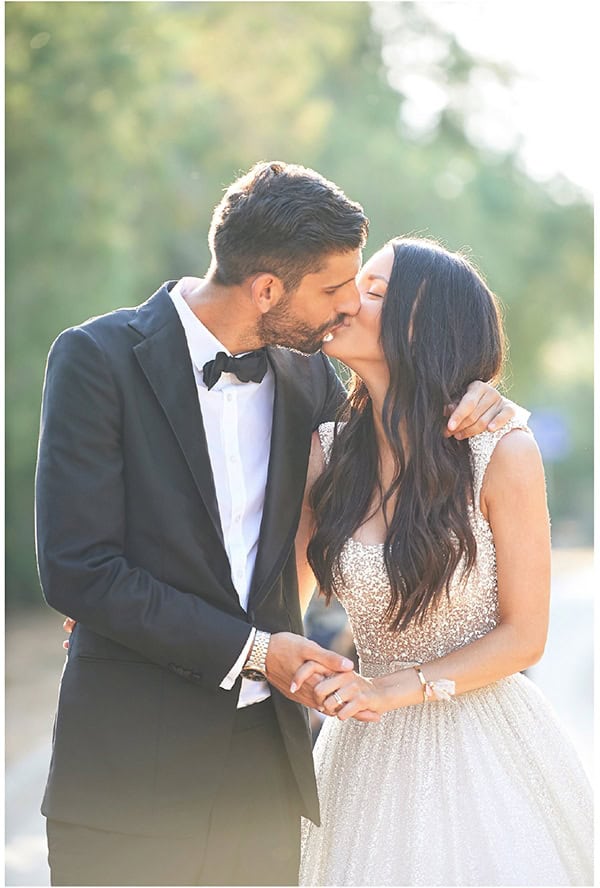 elegant-summer-wedding-athens-white-gold-colours_03