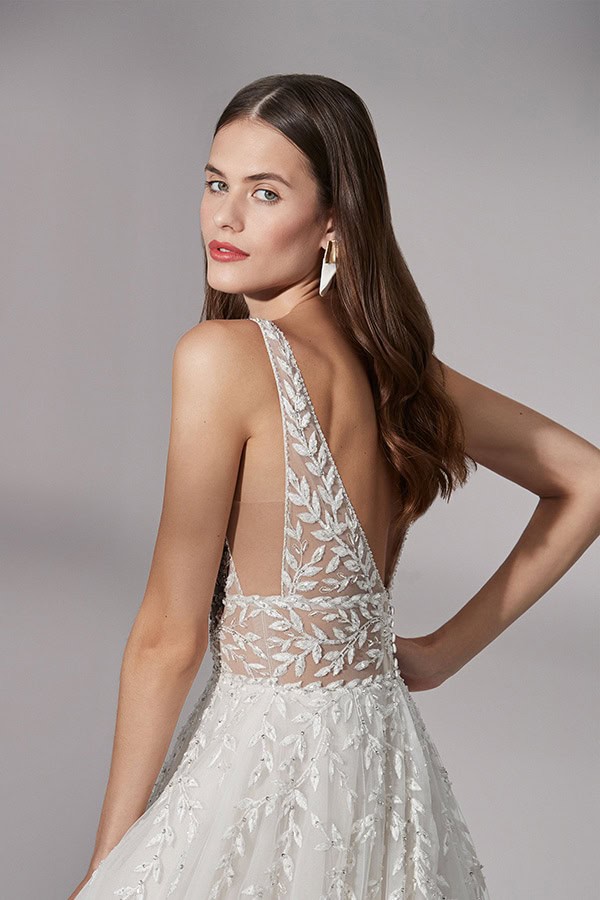 elegant-wedding-dresses-stunning-bridal-look_11x