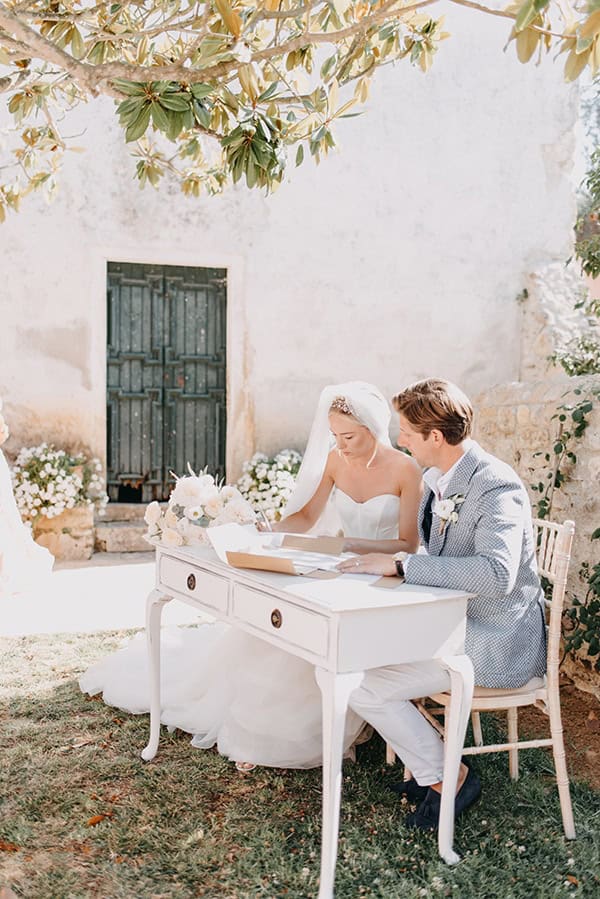 romantic-destination-wedding-corfu-pastel-colors_13