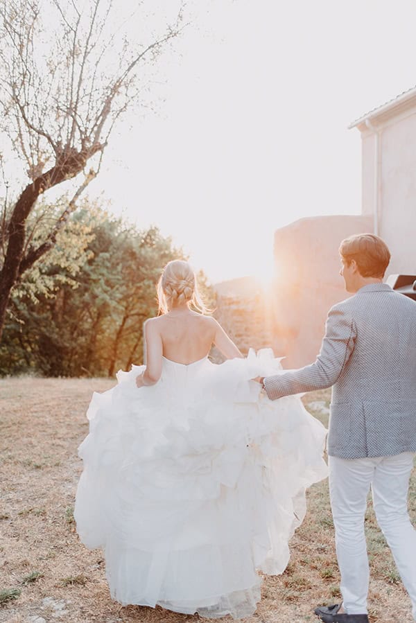 romantic-destination-wedding-corfu-pastel-colors_17