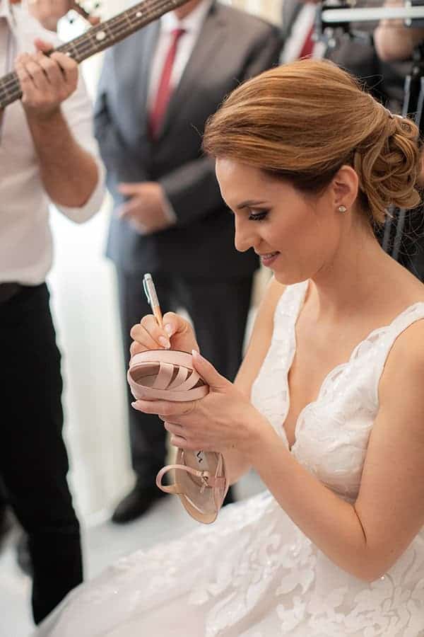 romantic-fall-wedding-nicosia-pastel-hues_08