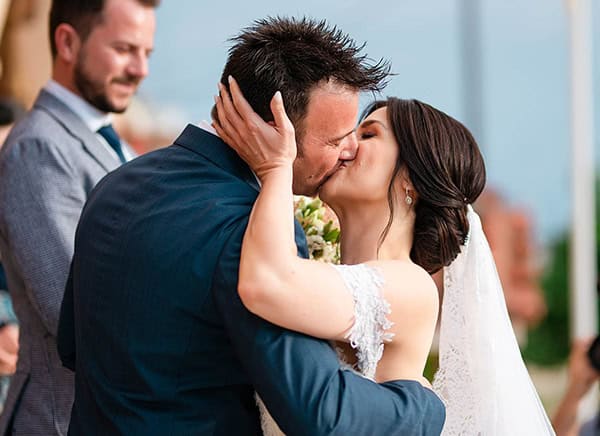 romantic-wedding-larisa-white-beige-colors_09