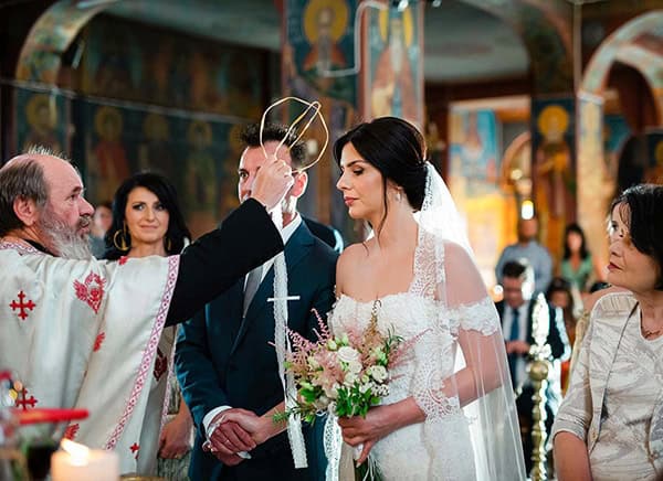 romantic-wedding-larisa-white-beige-colors_12