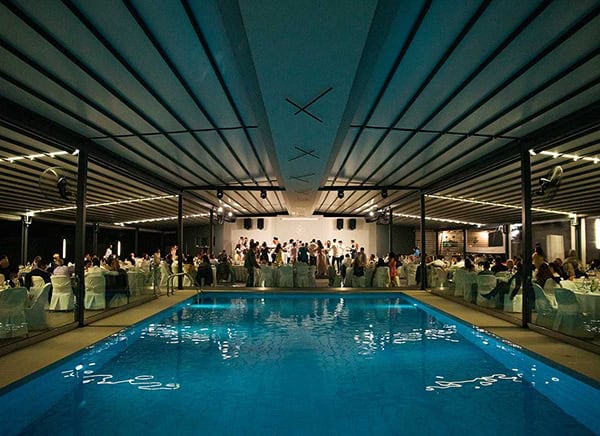 romantic-wedding-larisa-white-beige-colors_18x