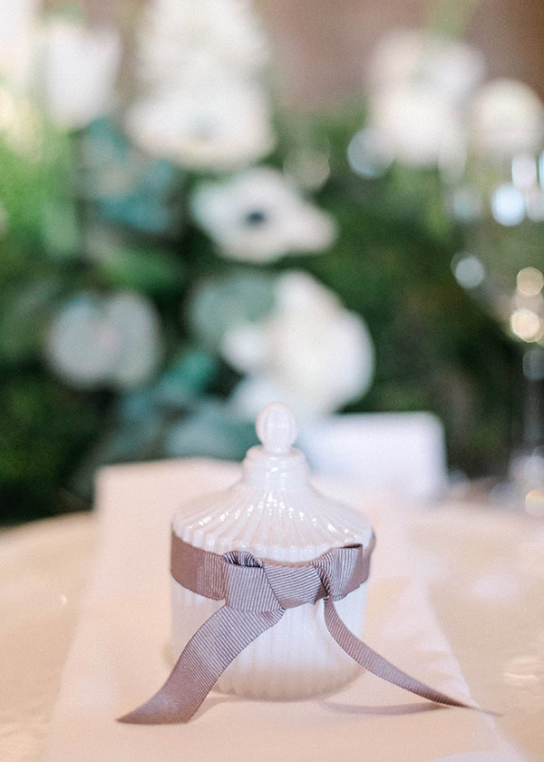 spring-wedding-decoration-ideas-almond-branches-anemones-fairytale-wedding_04x