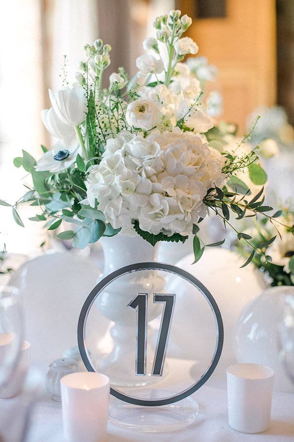 spring-wedding-decoration-ideas-almond-branches-anemones-fairytale-wedding_11