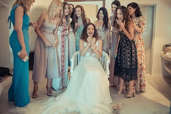 summer-romantic-wedding-santorini-full-white-colour_06x