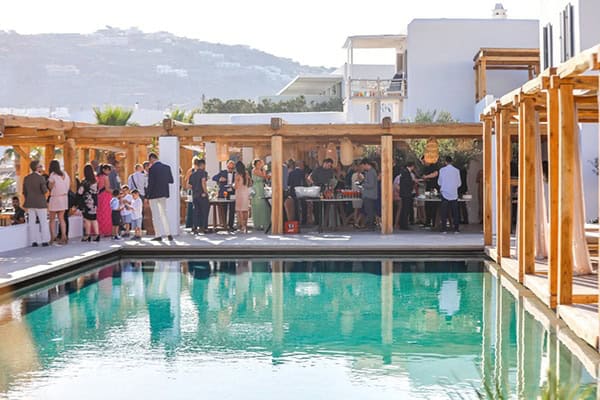 unforgettable-wedding-party-stunning-aegean-sea-view_01x